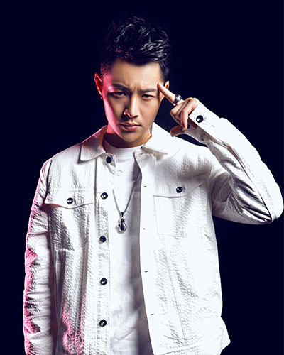 嚴(yán)少辰