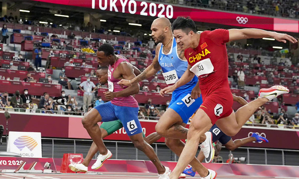 運動員代言廣告